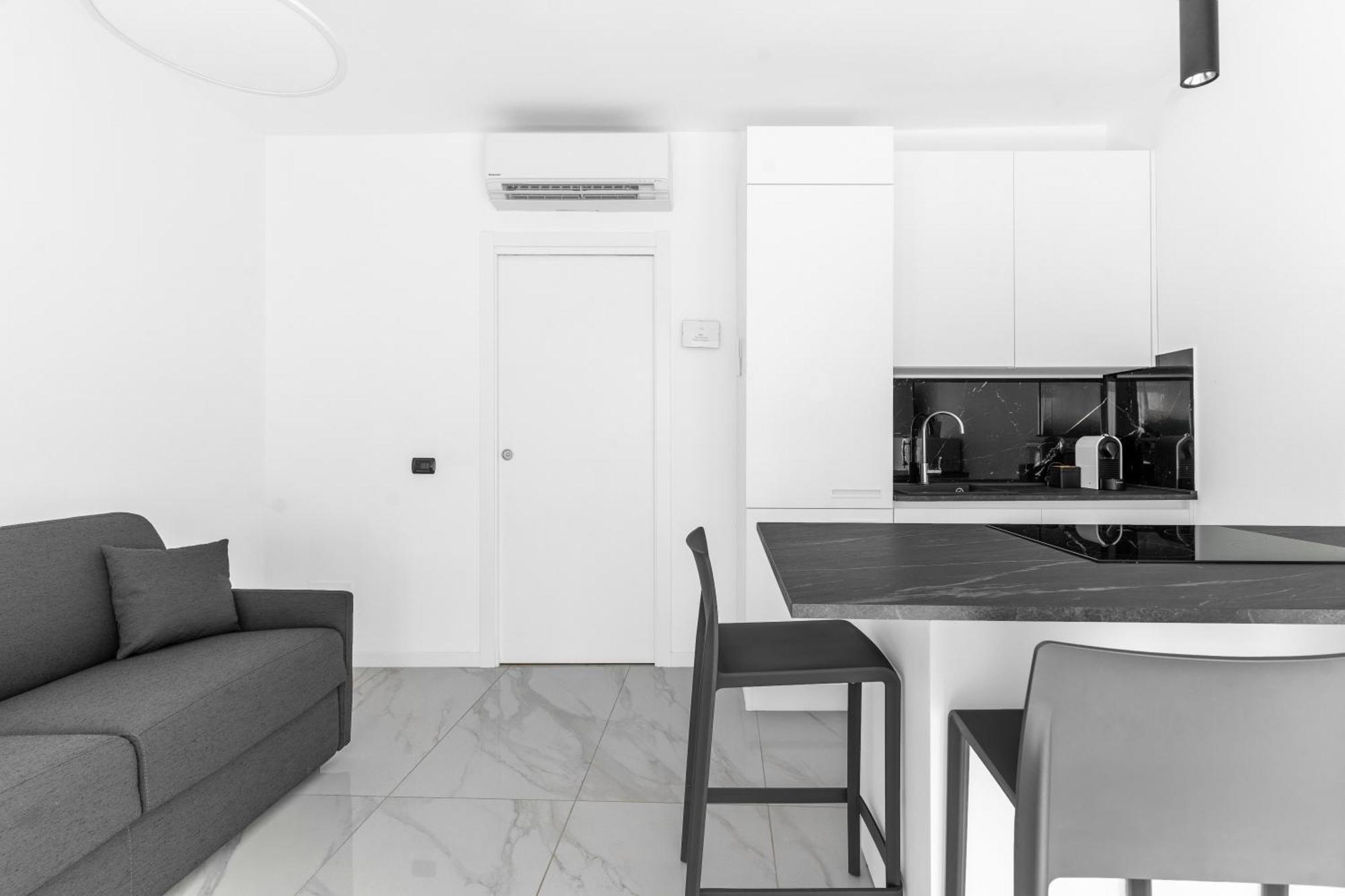 Mi Casa - Appartamento In Ponte Nuovo ميلان المظهر الخارجي الصورة